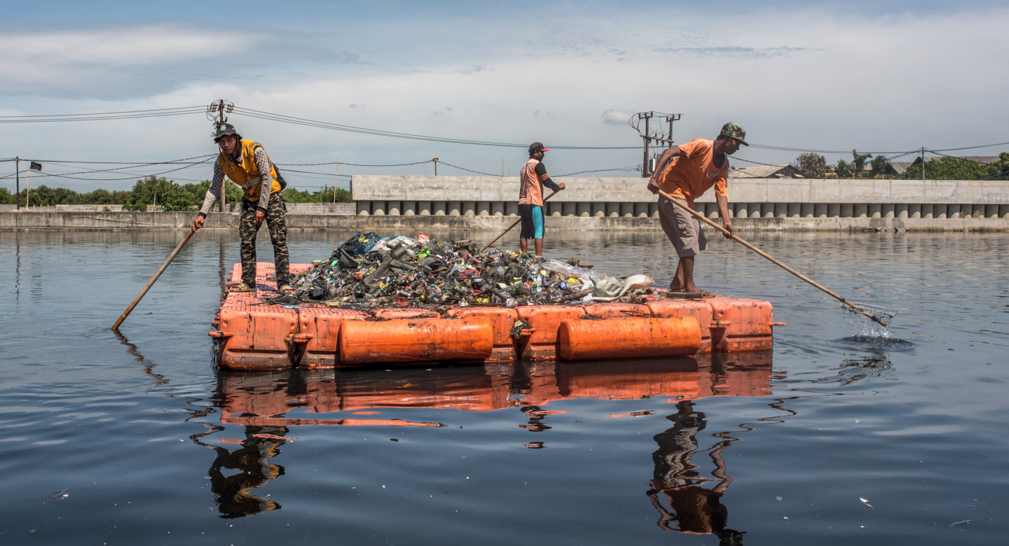 fishing for waste