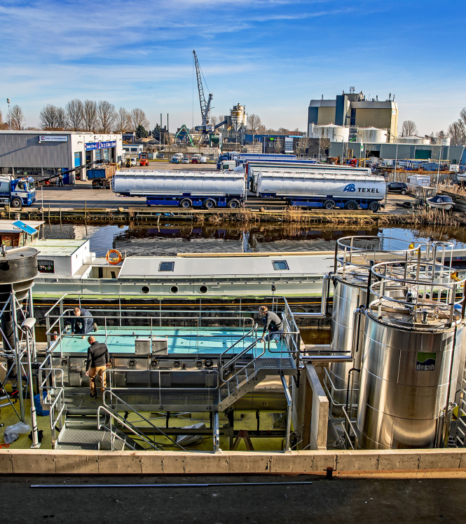 Amsterdam’s newly built De Keuvel floating housing development has its own floating wastewater treatment facility